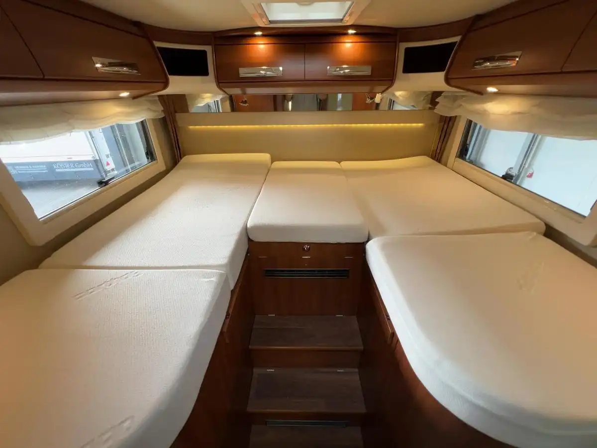 CARTHAGO Chic E-Line Yachting I 51 Aut. Einzelbetten Hubbett - Ansicht 12